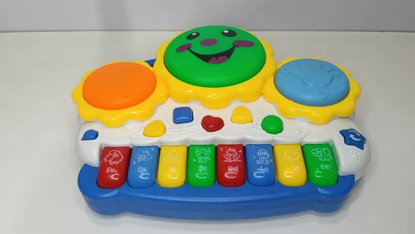Musical_Piano_Keyboard_Toy_With_Drum_Pads_For_Toddlers