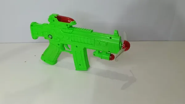 Space_Gun_with_Light,_Sound_and_Fan
