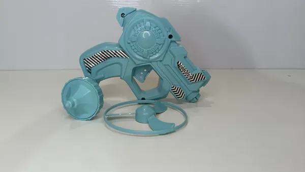 Blue_Bubble_Gun_Toy_With_Striped_Design_For_Kids