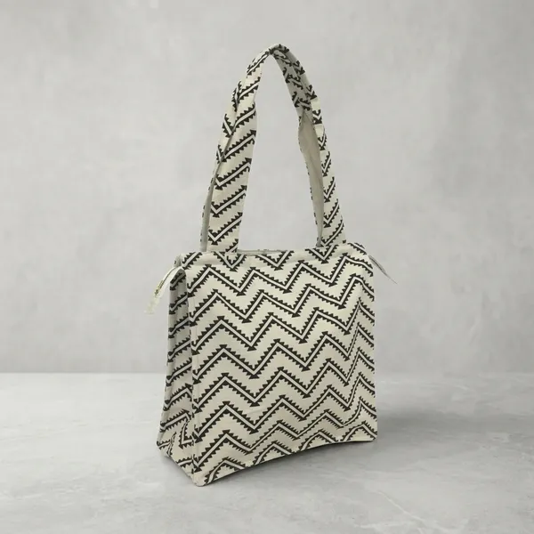 Grey_White_Twill_Chevron_Hand_Bag_For_Adults