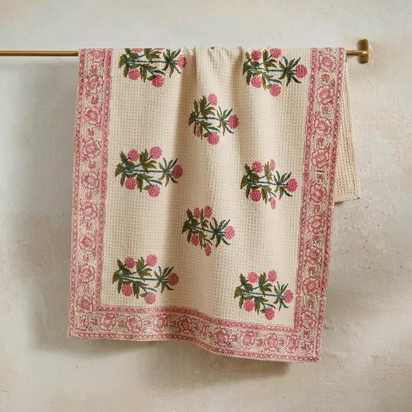 Waffle_Cotton_Block_Print_Pink_Floral_Bath_Towel