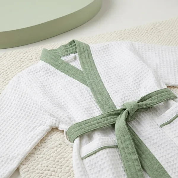 White_And_Green_Waffle_Cotton_Bathrobe_For_Kids