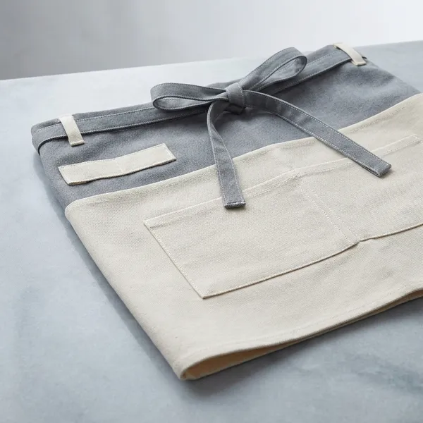 White_And_Light_Blue_Cotton_Half_Waist_Apron