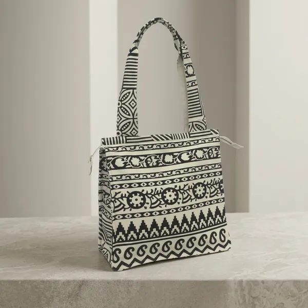 Multi_Twill_Ethnic_Geometric_Print_Hand_Bag_For_Adults