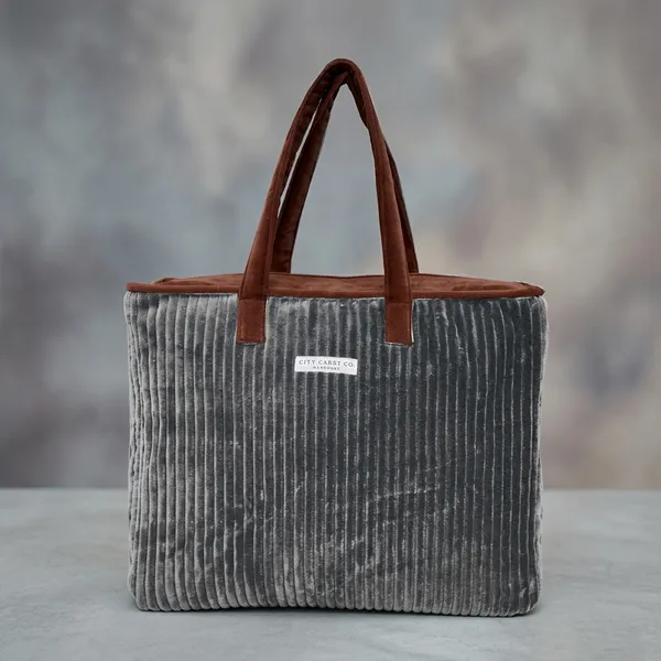 Black_Ribbed_Velvet_Quilted_Shoulder_Bag_For_Adults