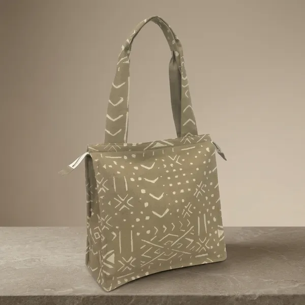 Green_Twill_Geometric_Hand_Bag_For_Adults