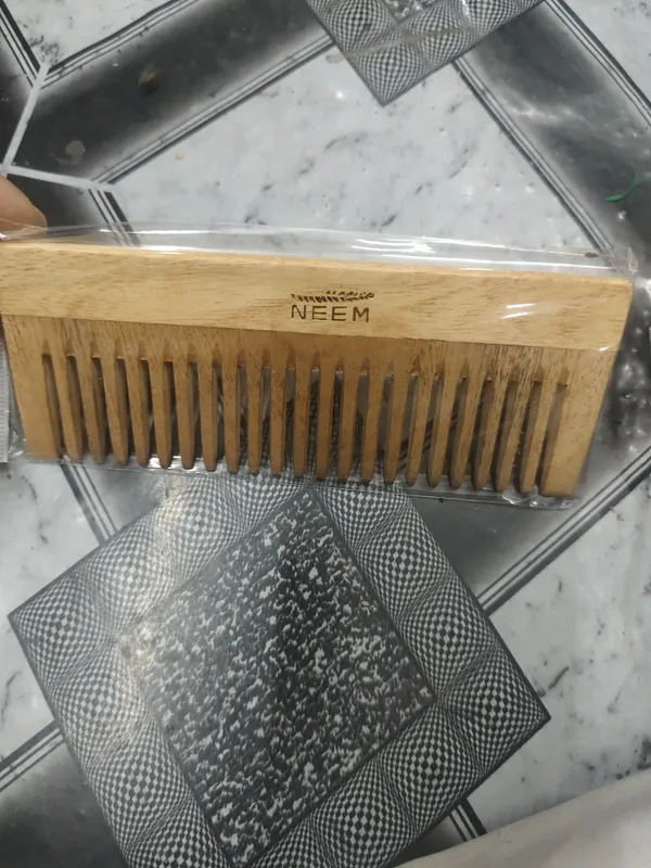 Neem_Wooden_Wide_Tooth_Hair_Comb