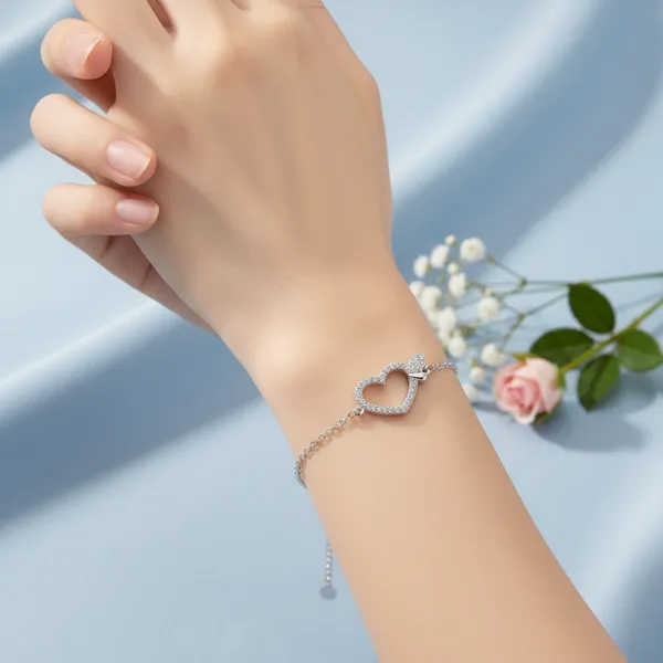 Silver_925_Sterling_Sparkle_Heart_Bracelet_For_Women