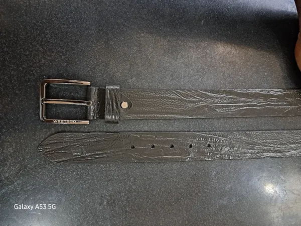 Black_Textured_Classic_Belt_for_Men