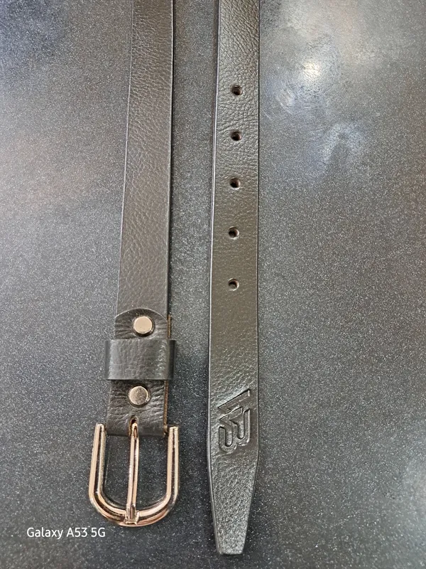 Black_Textured_Buckle_Belt_for_Women