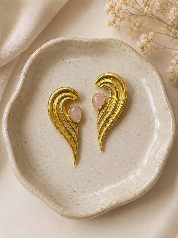 Golden_Radiance_Wings_Earrings