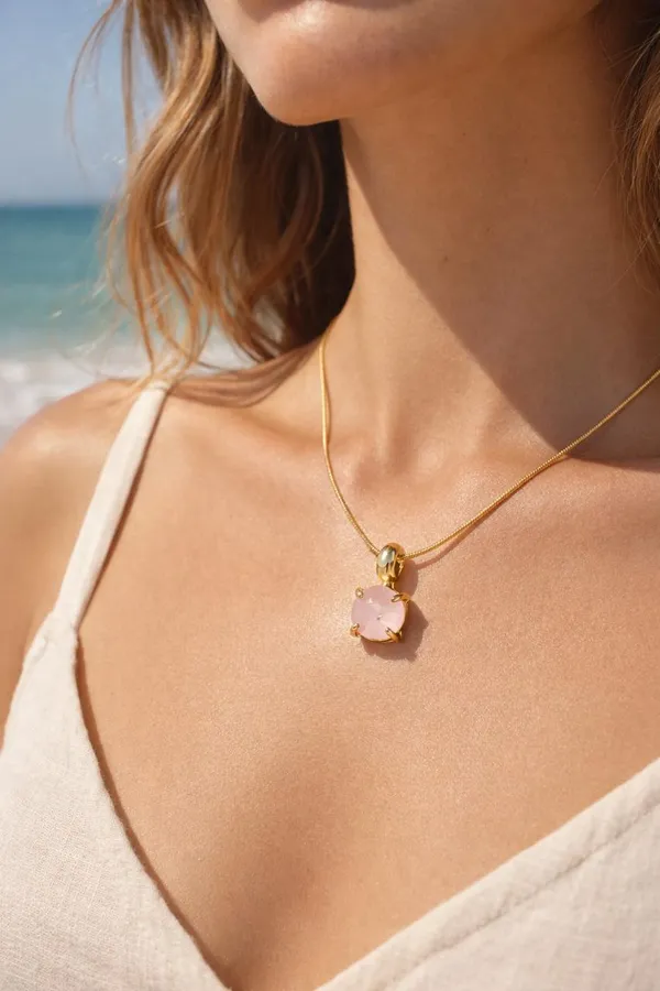 Minimal_Rose_Quartz_Pendant_Necklace