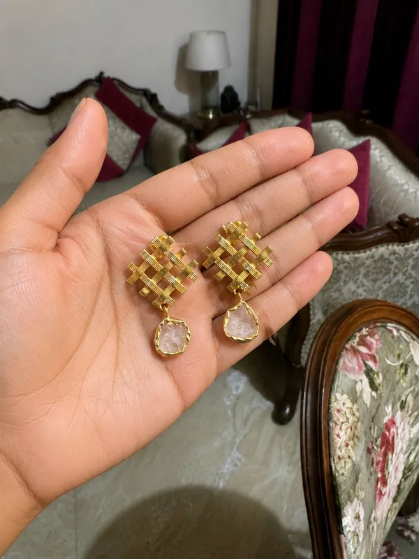 Golden_Quartz_Drops