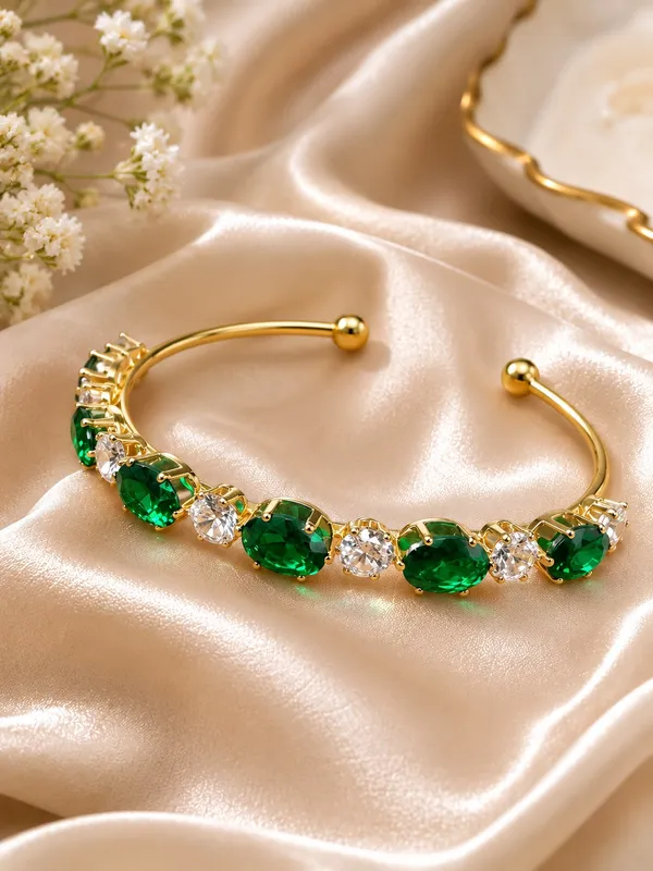 Emerald_Radiance_Open_Cuff_Bracelet