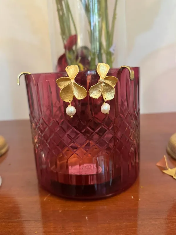 Premium_Pearls_&_Petals_Earrings