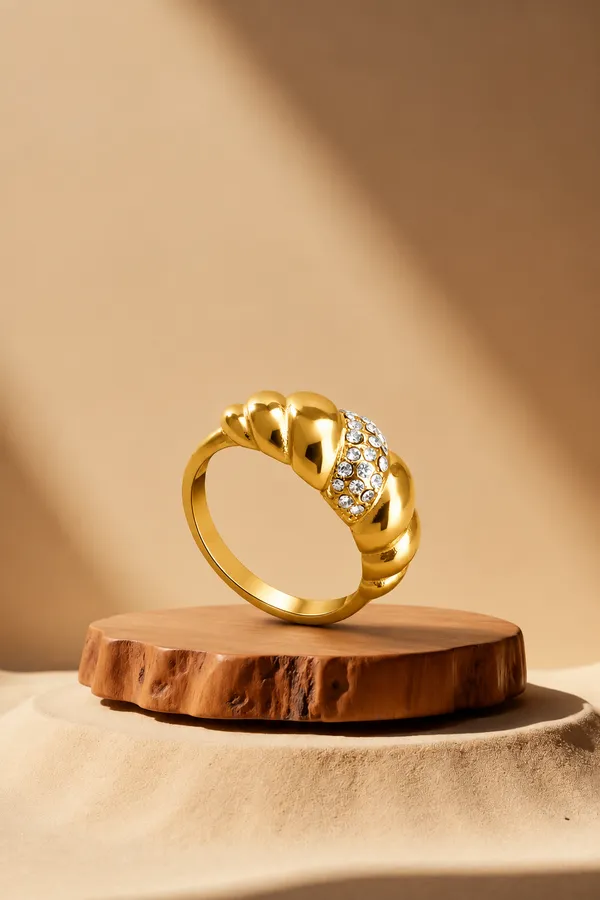 Twisted_Zircon_Ring