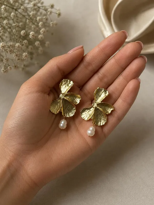 Premium_Pearls_&_Petals_Earrings