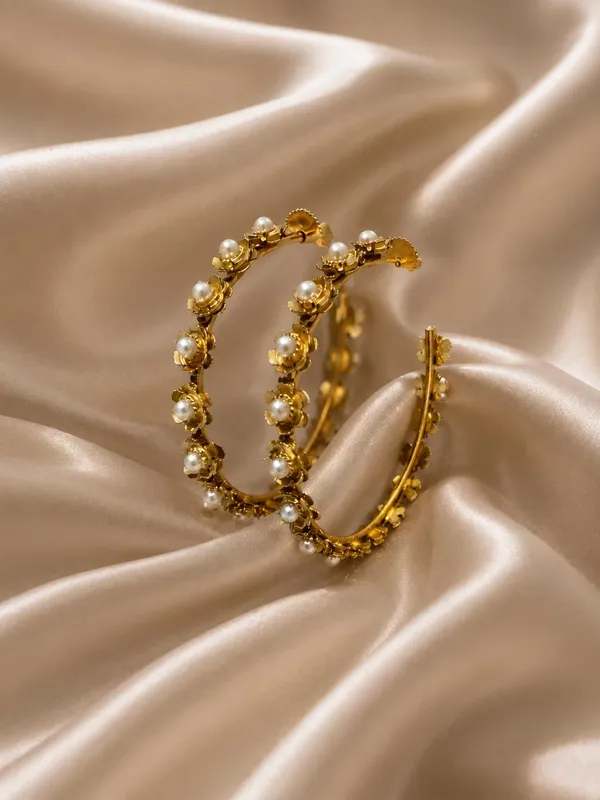 Gold-Plated_Round_Hoop_Earrings_with_Real_Pearl