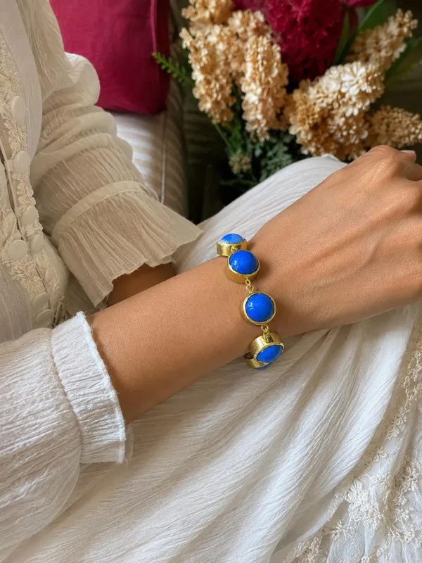 Glow_Statement_Bracelet
