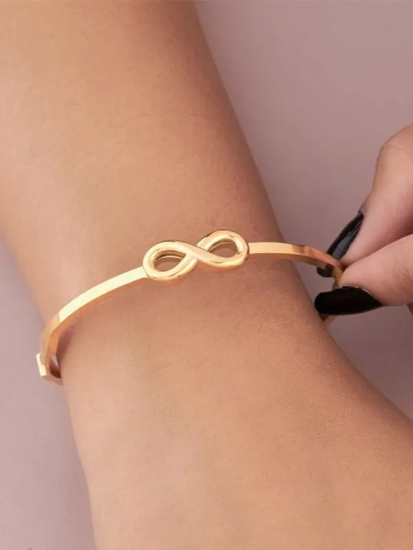 Infinity_Gold_Bangle