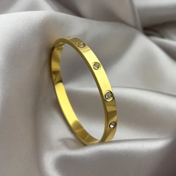 Classic_Solitaire_Zircon_Gold_Bangle