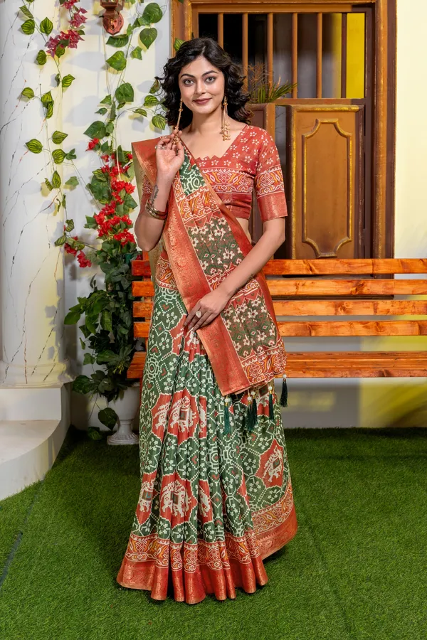 Green_Patola_Print_Silk_Patola_Style_High_Quality_Digital_Print_With_Jari_Weaving_On_Full_Saree_For_Women