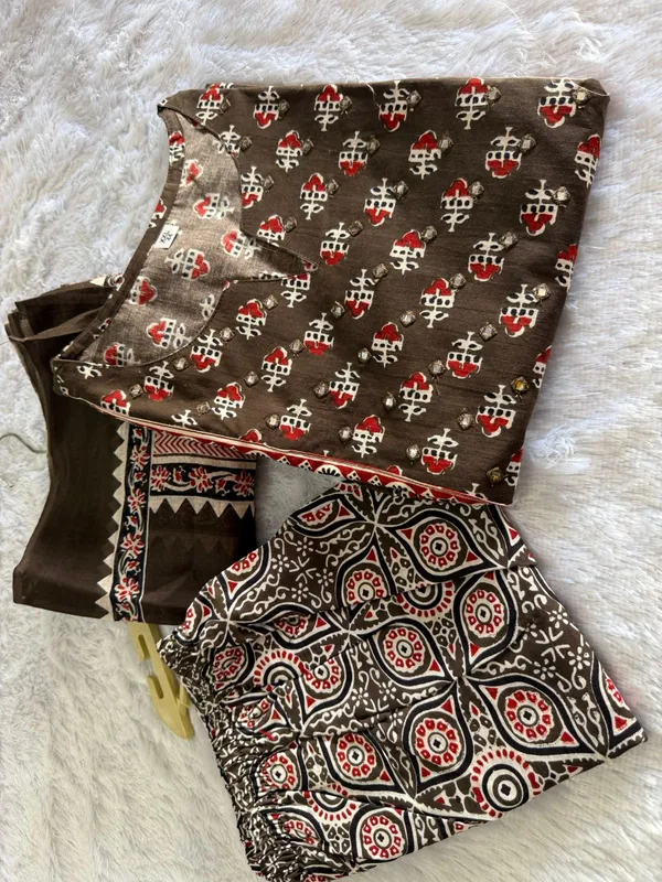 Brown_Printed_Straight_Kurta_Pant_Set_With_Dupatta_for_Women