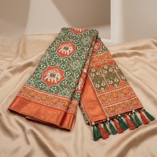 Green_Patola_Print_Silk_Patola_Style_High_Quality_Digital_Print_With_Jari_Weaving_On_Full_Saree_For_Women