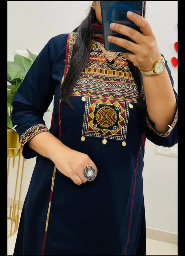 Green_Cotton_Kutch_Embroidered_Straight_Kurta_for_Women