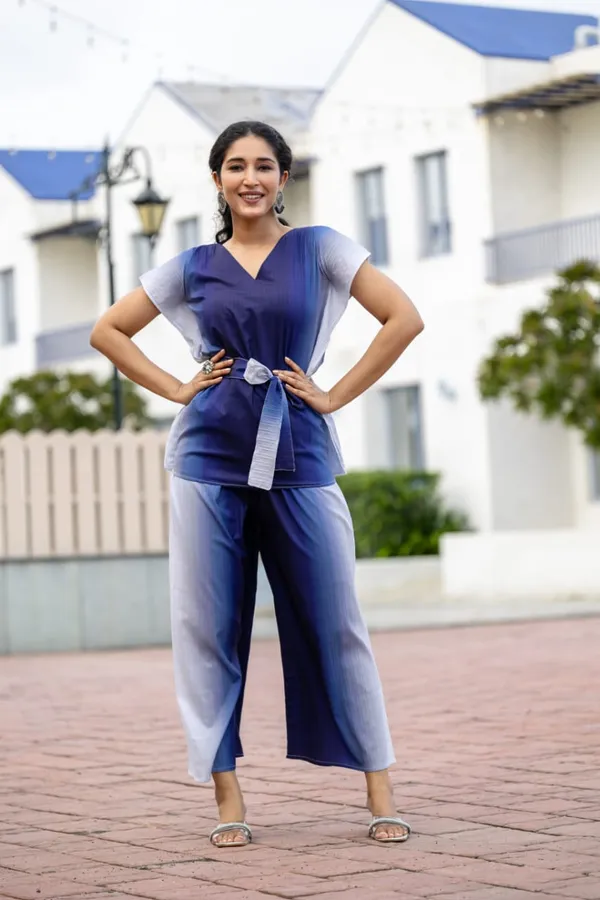 Blue_Ombre_Cotton_V-Neck_Kurti_Palazzo_Set_for_Women