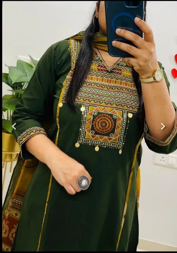 Green_Cotton_Kutch_Embroidered_Straight_Kurta_for_Women