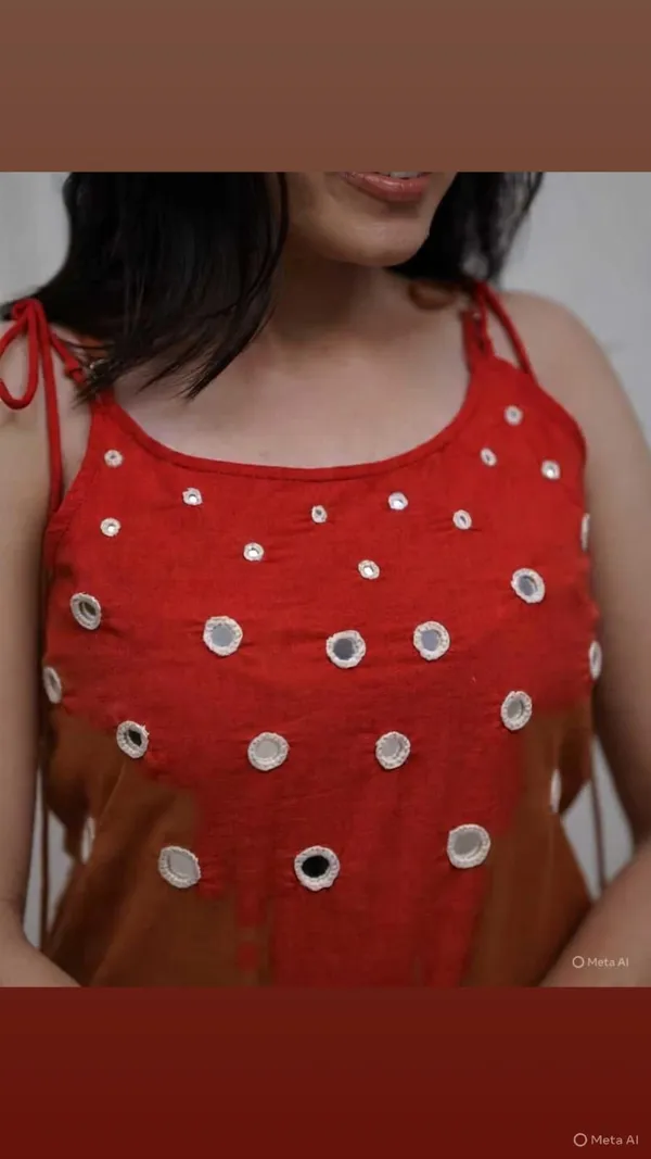 Red_Embellished_Sleeveless_Kurta_for_Women