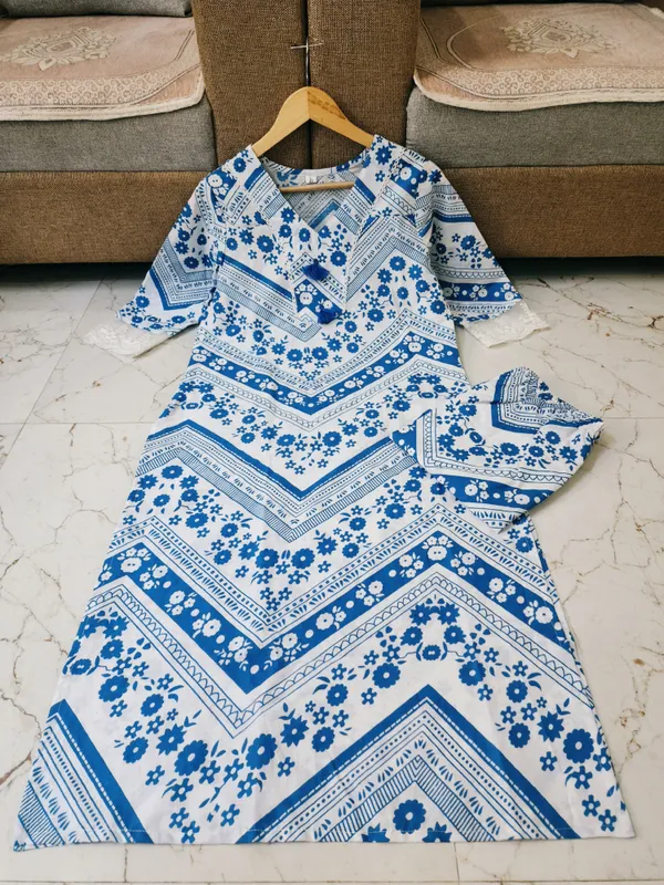 Blue_Cotton_Floral_Print_Tassel_Detail_Kurta_with_Pants_for_Women