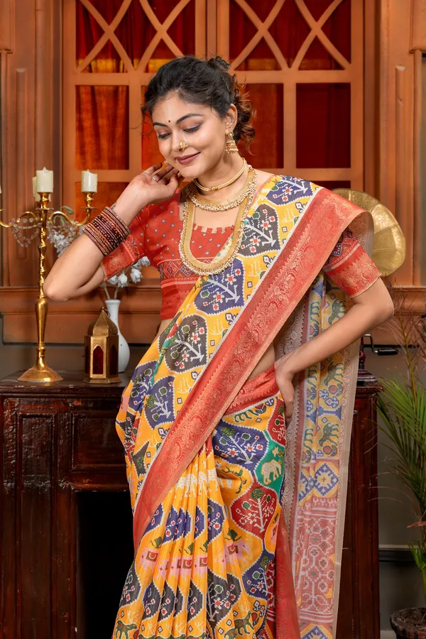 Multicolor_Silk_Patola_Print_Saree_For_Women_Patola_Style_High_Quality_Digital_Print_With_Jari_Weaving_On_Full_Saree_For_Women