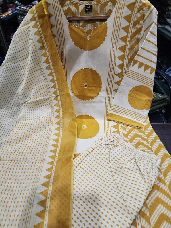 Mustard_Printed_Ethnic_Kurta_Set_for_Women