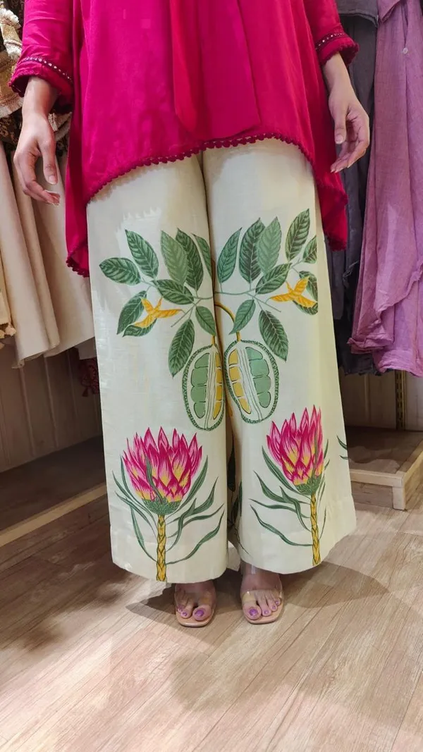 Pink_Rayon_Tunic_With_Floral_Print_Palazzo_Set_for_Women