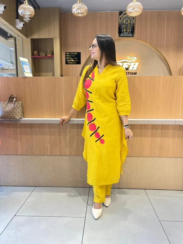 Yellow_Cotton_Straight_Fit_Kurta_with_Pant_Set_for_Women
