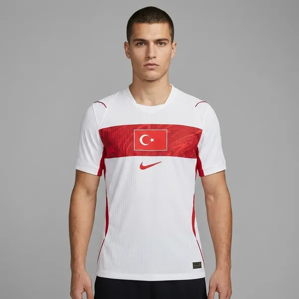 Turkey_Player_version_World_cup_home_Jersey_2026
