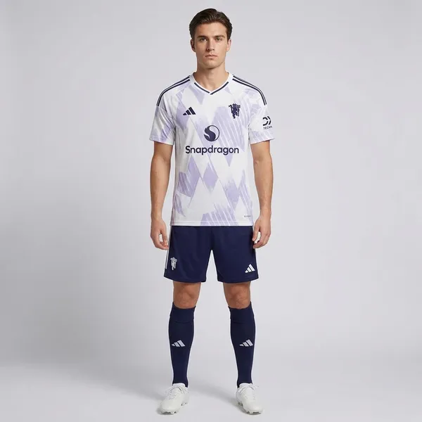 White_Man_U_Retro_Jersey_set_with_shorts