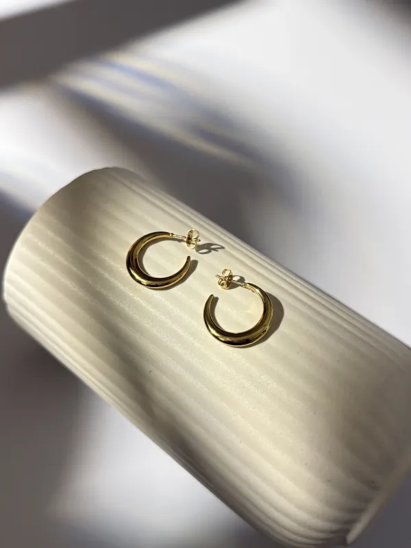 Gold_18K_Gold_Plated_Stainless_Steel_Half_Moon_Hoop_Earrings_For_Women