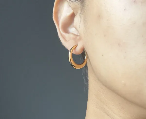 Gold_18K_Gold_Plated_Stainless_Steel_Half_Moon_Hoop_Earrings_For_Women
