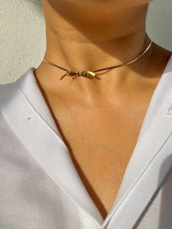 Gold_18K_Plated_Stainless_Steel_Bow_Choker_For_Women