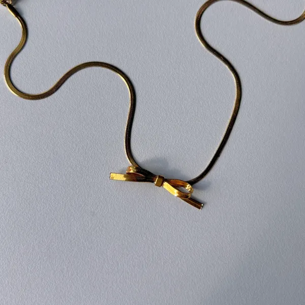 Gold_18K_Plated_Stainless_Steel_Bow_Choker_For_Women