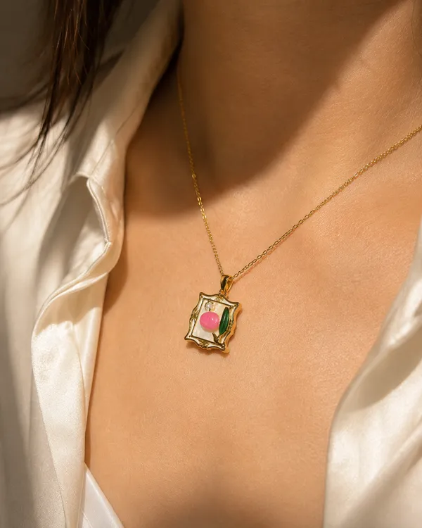 Gold_18K_Plated_Stainless_Steel_Bloom_Necklace_For_Women