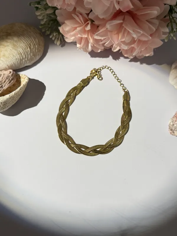 Gold_18K_Plated_Stainless_Steel_Nova_Chain_Bracelet_For_Women