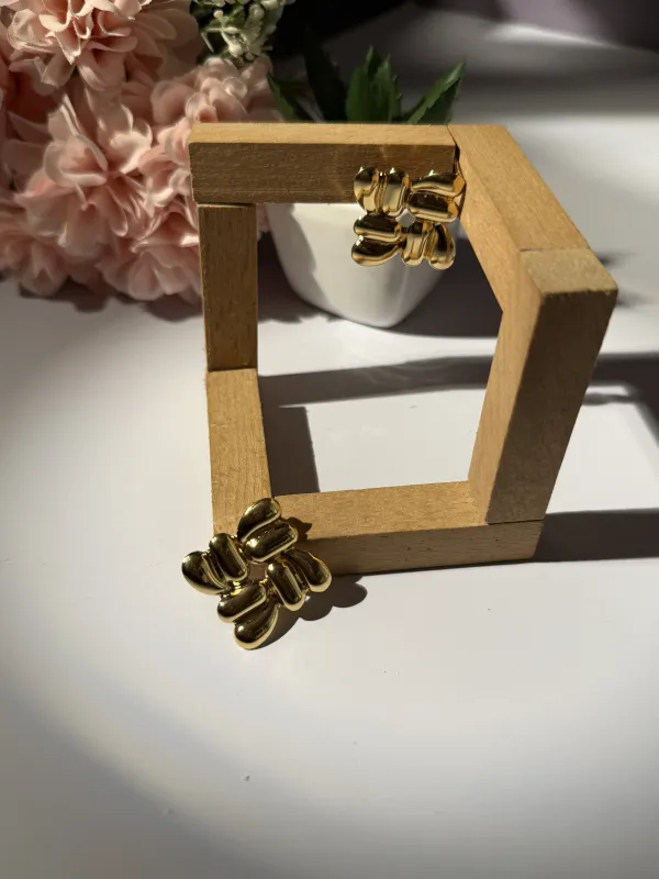 Gold_18K_Plated_Stainless_Steel_Aris_Earrings_For_Women
