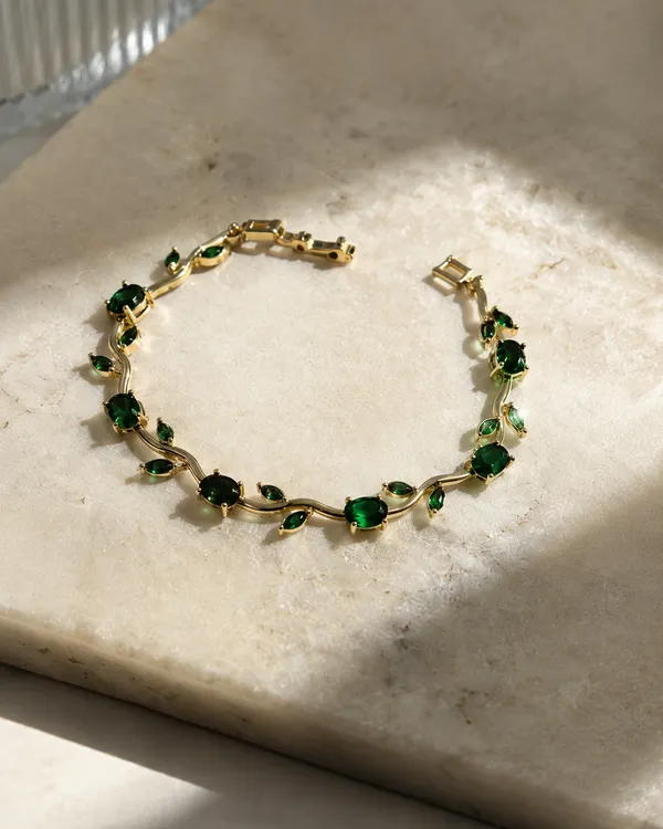 Green_And_Gold_Alloy_Tulip_Charm_Bracelet_For_Women