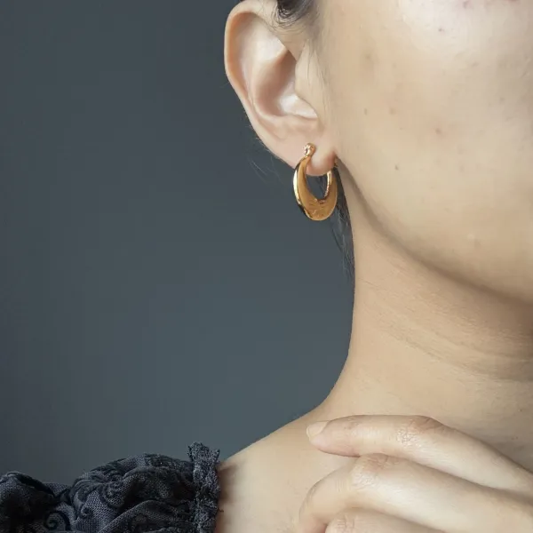 Gold_18K_Plated_Stainless_Steel_Monarch_Hoops_For_Women