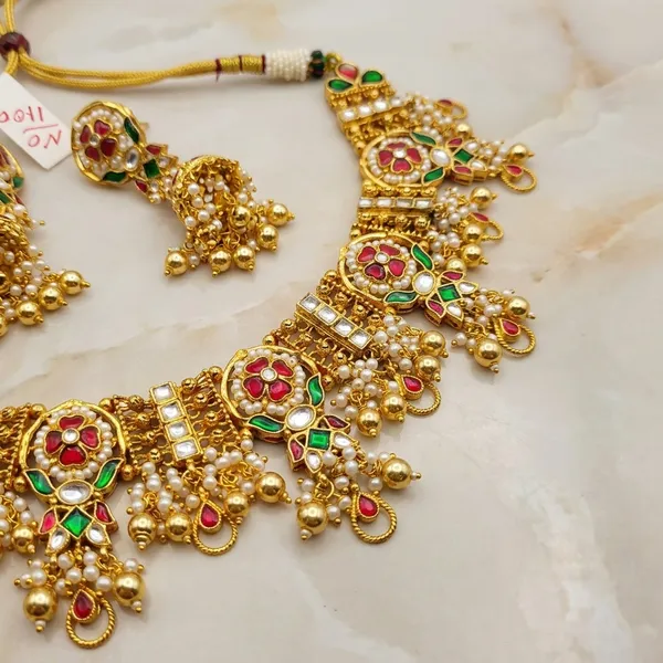 Multicolor_Kundan_Meenakari_Red_Green_Stone_Necklace_Set_For_Women