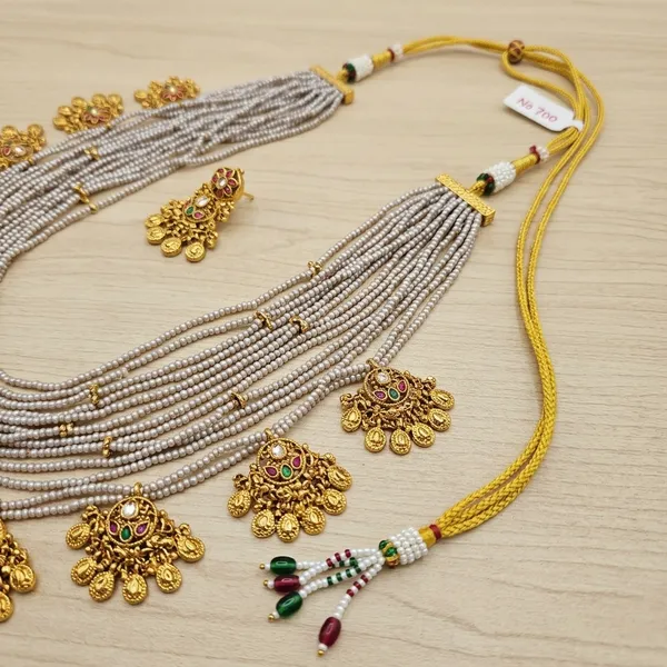 Gold_Lakshmi_Coin_Temple_Choker_Necklace_For_Women